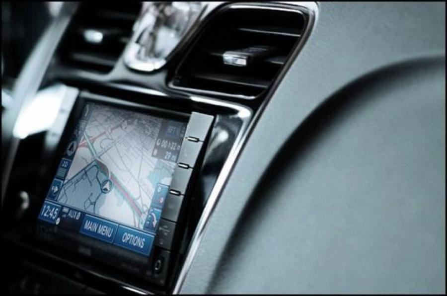  Chrysler 200 Convertible 2012 года  (фото 6 из 11)